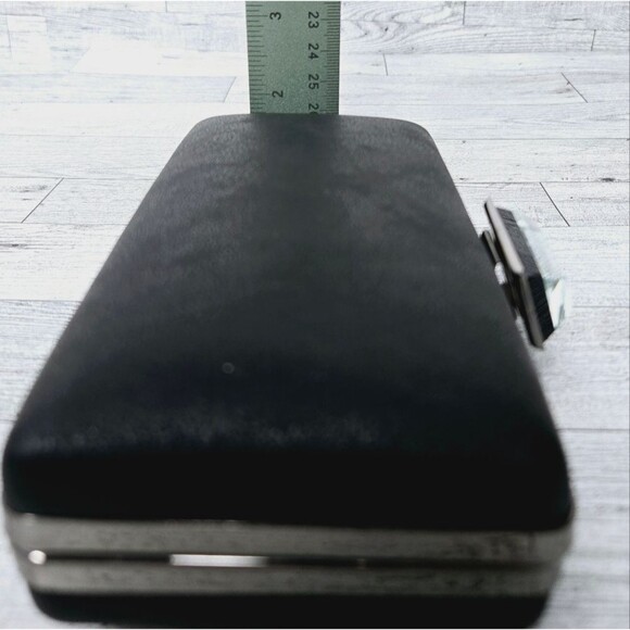 MMS Design Studio Hard Side Clam Shell Clutch Evening Special Occasion Bag - Picture 16 of 16